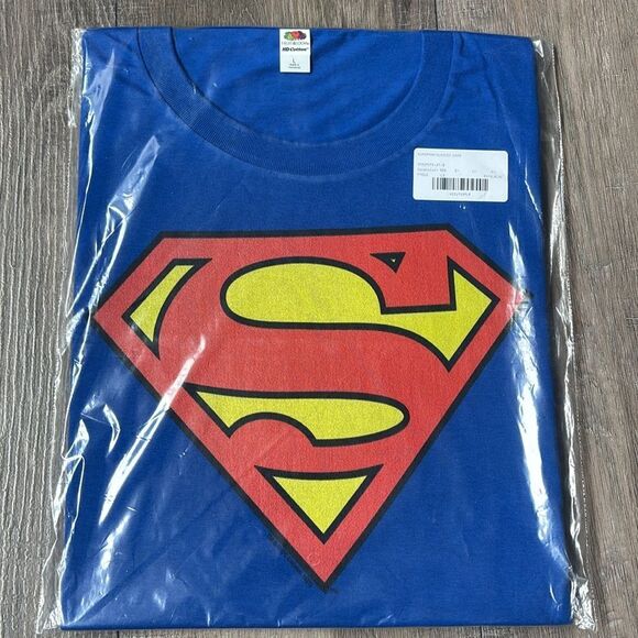 Superman Logo Blue T-Shirt - Picture 5 of 5
